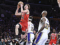 Возвращение Леброна Джеймса. Рекорд Бузелиса. Результаты матчей НБА