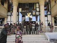 В Судане правительственные войска освободили президентский дворец