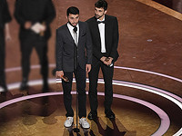 Юваль Абраам написал об 