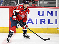 НХЛ. Джейкоб Чикран продлил контракт с 