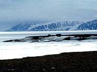 Британка стала первой женщиной, которая в одиночку пересекла Баффинову Землю