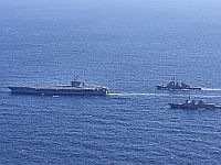 США перебрасывают в зону ответственности CENTCOM группу во главе с авианосцем Carl Vinson