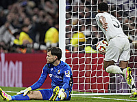 8 голов. Гол в дополнительное время вывел 