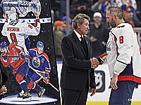 НХЛ. Александр Овечкин побил рекорд Уэйна Гретцки