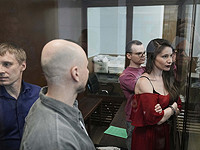 В Москве суд приговорил четырех журналистов к 5,5 года колонии за сотрудничество с ФБК