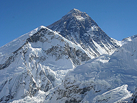 Дроны начнут доставлять грузы на Эверест – это может кардинально изменить альпинизм