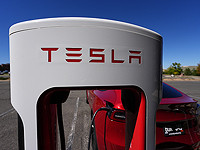 Tesla открыла в Израиле точки зарядки нового поколения