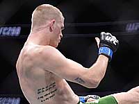 UFC. Гэрри победил Пратеса. Энтони Смит после нокаута объявил о завершении карьеры