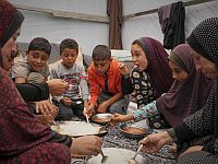 WSJ: Израиль обсуждает возобновление гуманитарных поставок в Газу