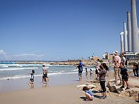 Власти Хадеры перекрыли доступ к пляжу из-за смертельного нападения акул