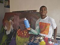 Нигерийский аутист установил мировой рекорд, создав самое большое в мире художественное полотно