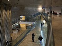 Фрагмент ракеты, запущенной из Йемена, упал в районе аэропорта