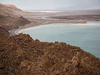 Дожди привели к каменному обвалу на 90-м шоссе в районе ручья Нахаль Кедем