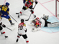 Чемпионат мира по хоккею. Сборные Германии и Швеции победили