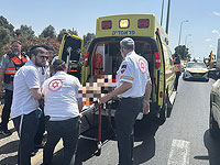 На 40-й трассе автомобиль сбил шесть человек, ехавших на электровелосипедах