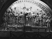 В московском метро восстановлен барельеф со Сталиным