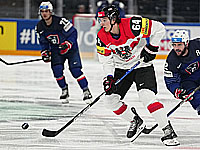 Чемпионат мира по хоккею. Крупные победы сборных Австрии и Дании