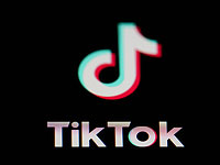 TikTok будет предлагать подросткам медитации с инструктором, если они листают ленту после 22:00