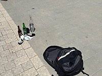 Турист плюнул в охранника посольства США и бросил сумку с 