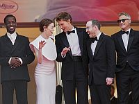 Феникс идет на выборы, Оруэлл осуждает 