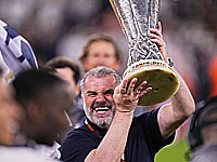 Финал Лиги Европы. Правило второго года Потекоглу. Рекорд Майки Мура