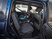 В лесу А-Мегиним в машине заперли младенца, его удалось спасти