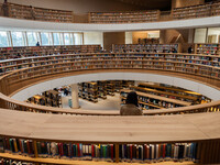 Национальная библиотека Израиля представила редкий рукописный экземпляр Танаха XIV века