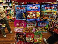 Haribo отзывает упаковки сладостей в Нидерландах после обнаружения в них каннабиса