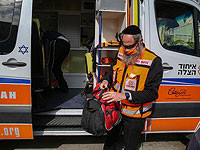 Десятимесячный младенец вдохнул инородное тело, его спасают в больнице