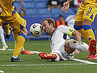 Минимальные победы боснийцев и англичан. Литовцы не справились со сборной Мальты