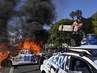 Десятки арестованных в Лос-Анджелесе, губернатор Калифорнии угрожает Трампу иском