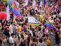 Организация ЛГБТ-молодежи сообщает о сокращении пожертвований и отмене спонсорских контрактов