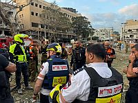 Последствия ракетного обстрела из Ирана: четверо погибших, более 100 пострадавших