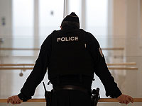 Поджог школы в Лионе: вандалы оставили изображения свастик и антиизраильские граффити