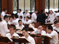 Раввин Ицхак Зильберштейн призвал родителей в диаспоре не забирать сыновей из израильских ешив