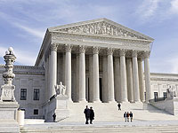 Верховный суд США разрешил высылать мигрантов в третьи страны