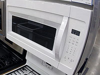 Израильские ученые создали суперклей, который можно расклеить в микроволновке