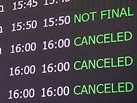 Авиакомпании требуют, чтобы государство взяло на себя выплату компенсаций за отмену билетов