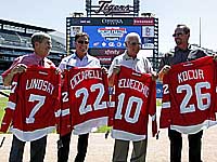 Умер легендарный канадский хоккеист