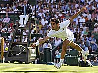 Карлос Алькарас вышел в третий круг Уимблдона