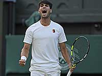 Карлос Алькарас вышел в четвертый круг Уимблдона