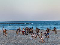 Израильский араб прибыл на пляж Герцлии, вооружась острым предметом и закрыв лицо платком