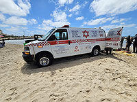 На пляже Бар-Кохба Ашкелоне из воды вытащили мужчину, идет реанимация