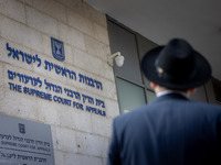 После решения Верховного суда раввин Ариэль предложил разделить экзамены раввината на два части