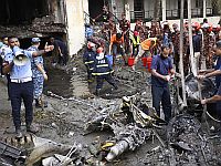 Уточнение: жертвами крушения самолета на школу в Бангладеш стали 27 человек, в их числе 25 детей