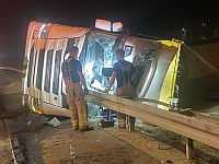 На 6-й трассе перевернулся грузовик, погиб водитель