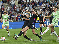 Англичанки вышли в финал чемпионата Европы по футболу