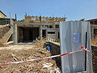 Полиция просит конфисковать дом, который строили палестинские нелегалы