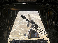 Пресс-служба ЦАХАЛа: в сектор Газы сброшены 90 контейнеров продовольствия