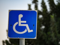 Раввин Яаков Ариэль: разрешено использовать бионические протезы для совершения религиозных обрядов